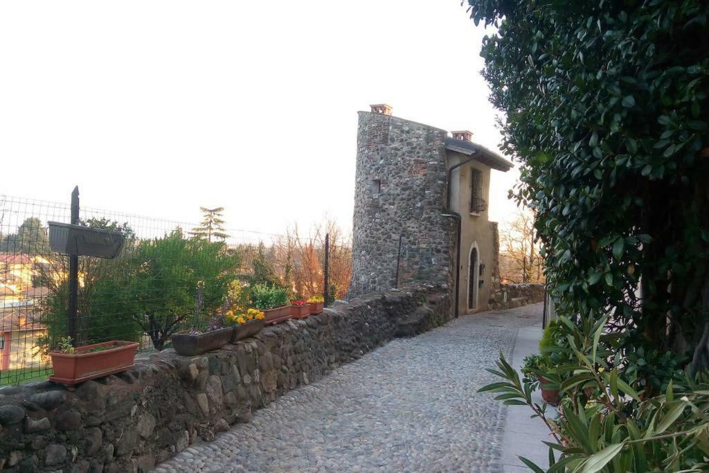 Sunrise In The Castle