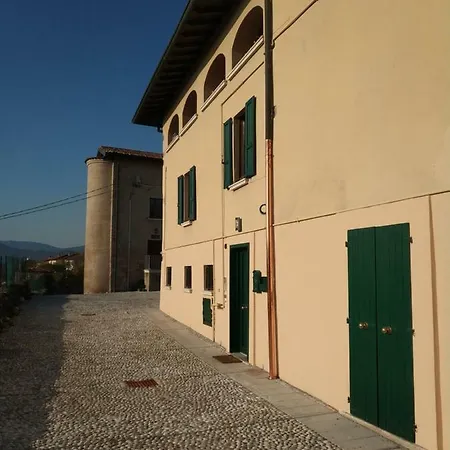 Sunrise In The Castle Apartment Bedizzole Exterior photo